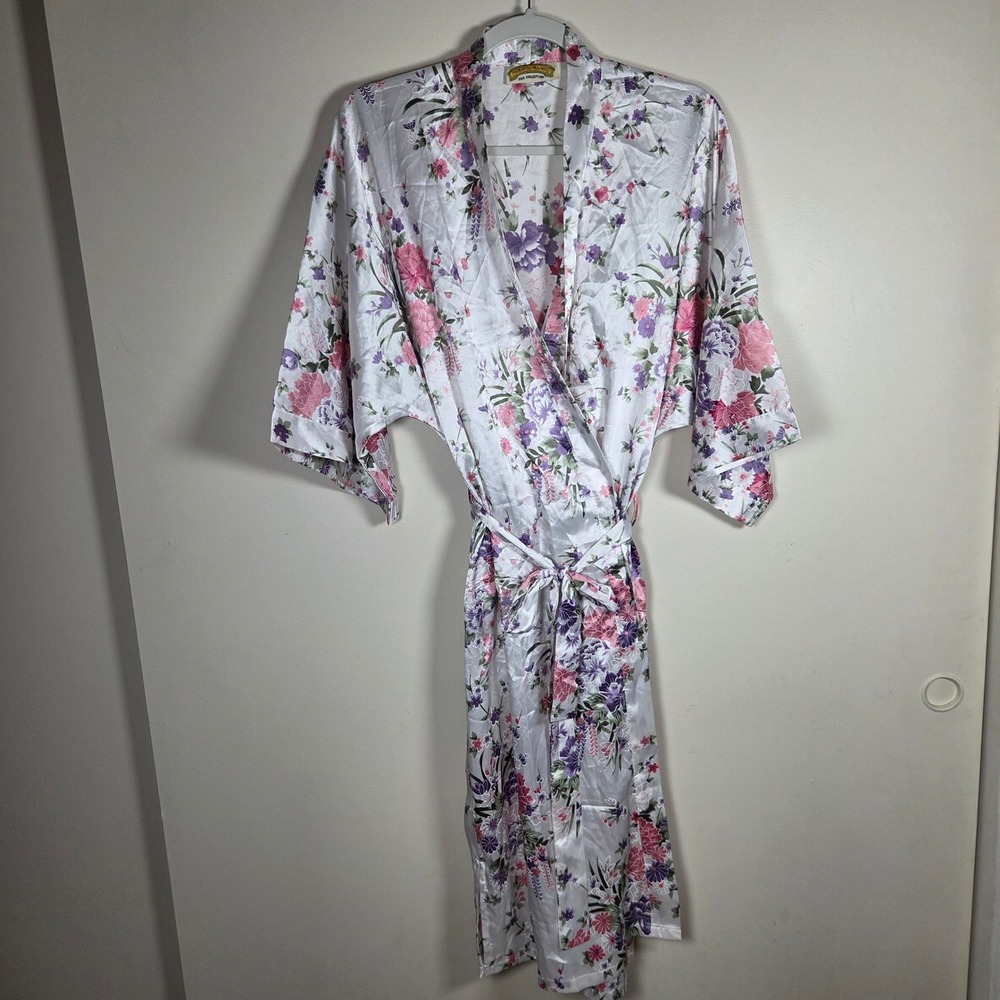 Oriental Village Robe Women One Size White Floral Silk Blend Kimono Wrap Lounge